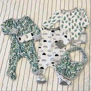 0-3M Cloud Island Bundle 2x Footie PJs + Onesie + Bib Leaf Greenery Print EUC!